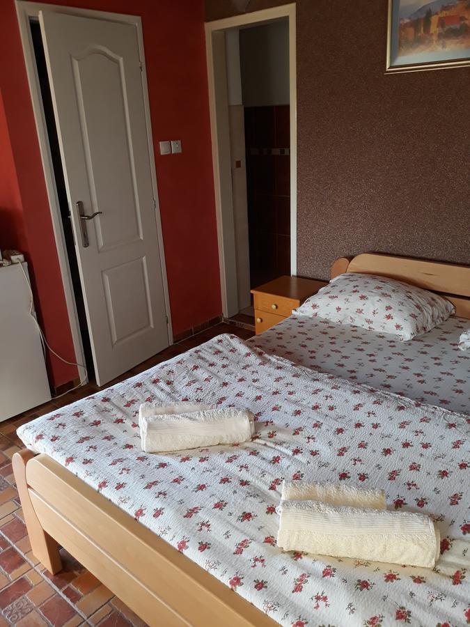 Sobe Tatjana Appartement Palić Buitenkant foto